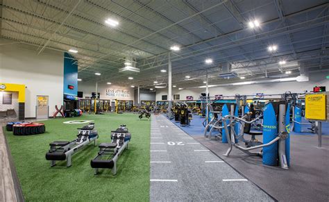 750 Sqft. . Chuze fitness coors and central